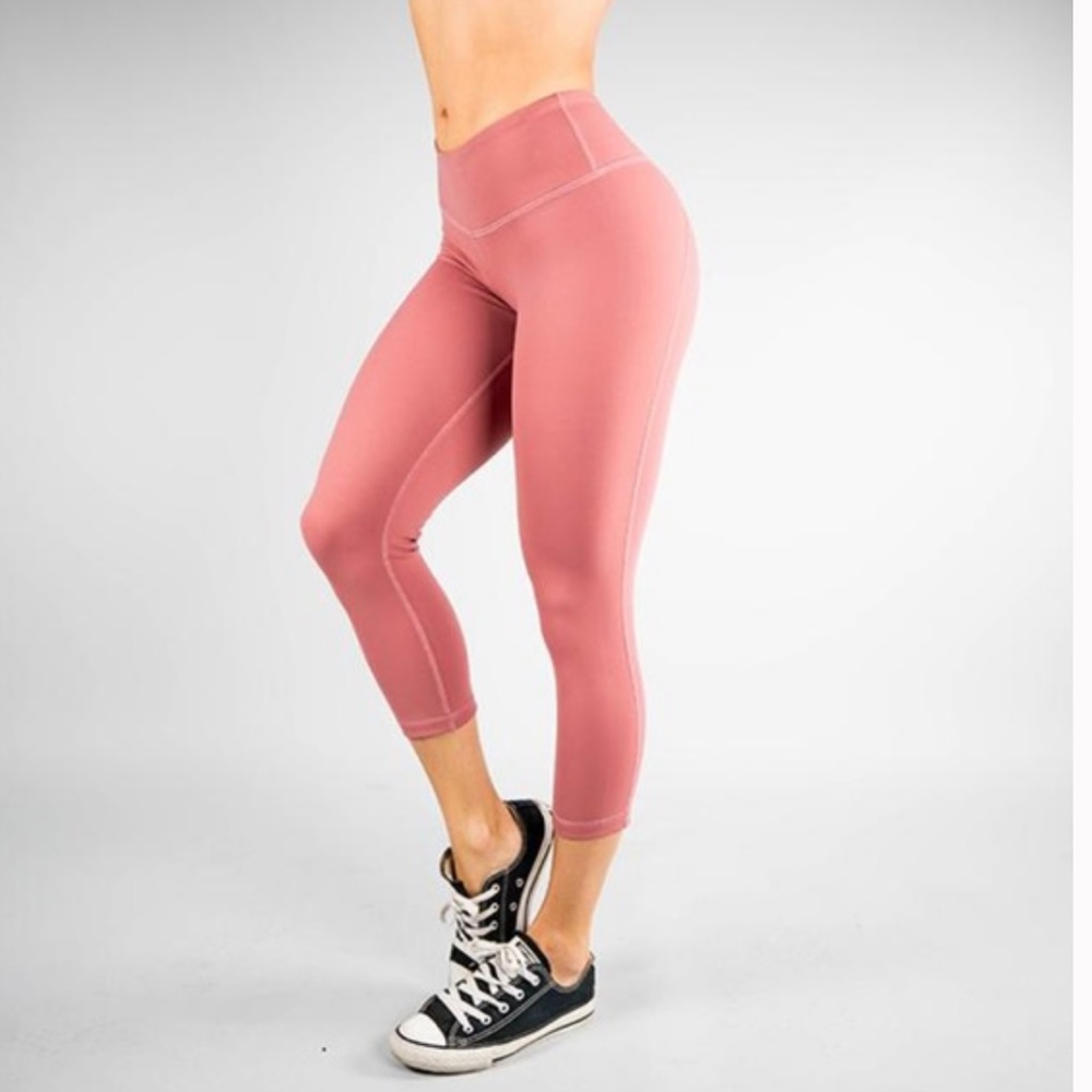 BuffBunny Crop Leggings Small